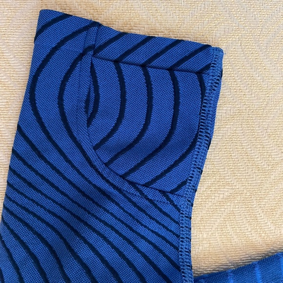 Athleta Momentum Seamless Top Hemisphere Blue Enchanted Blue Size Medium - Picture 7 of 7